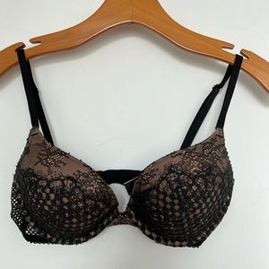 BRAND NEW Victoria Secret Very Sexy Push Up Bra 34C